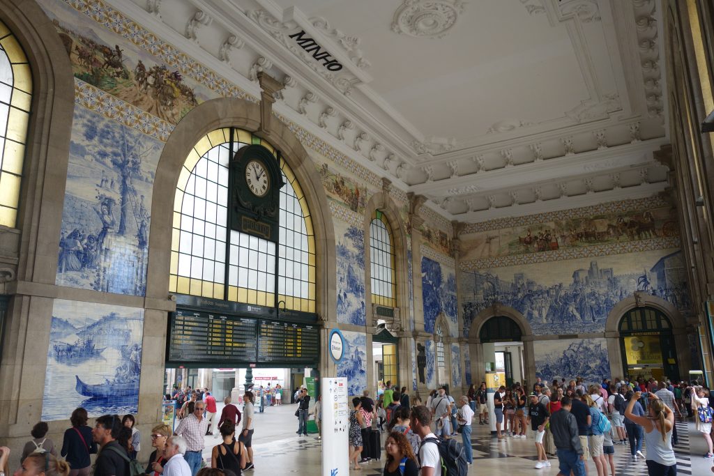 São Bento Train Station